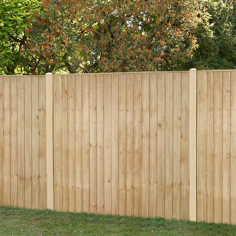 closeboard fencing - one of our range of fencing decoration ideas